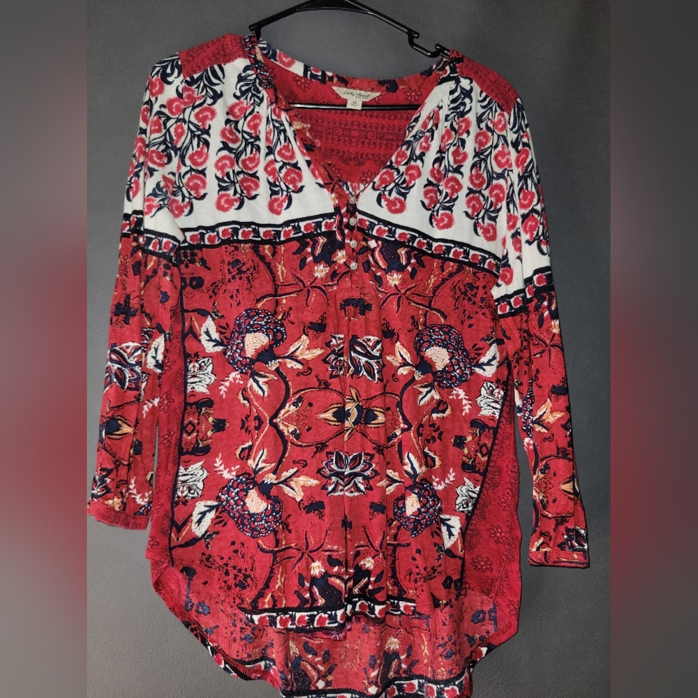 Lucky brand women embroidery bib knit blouse M